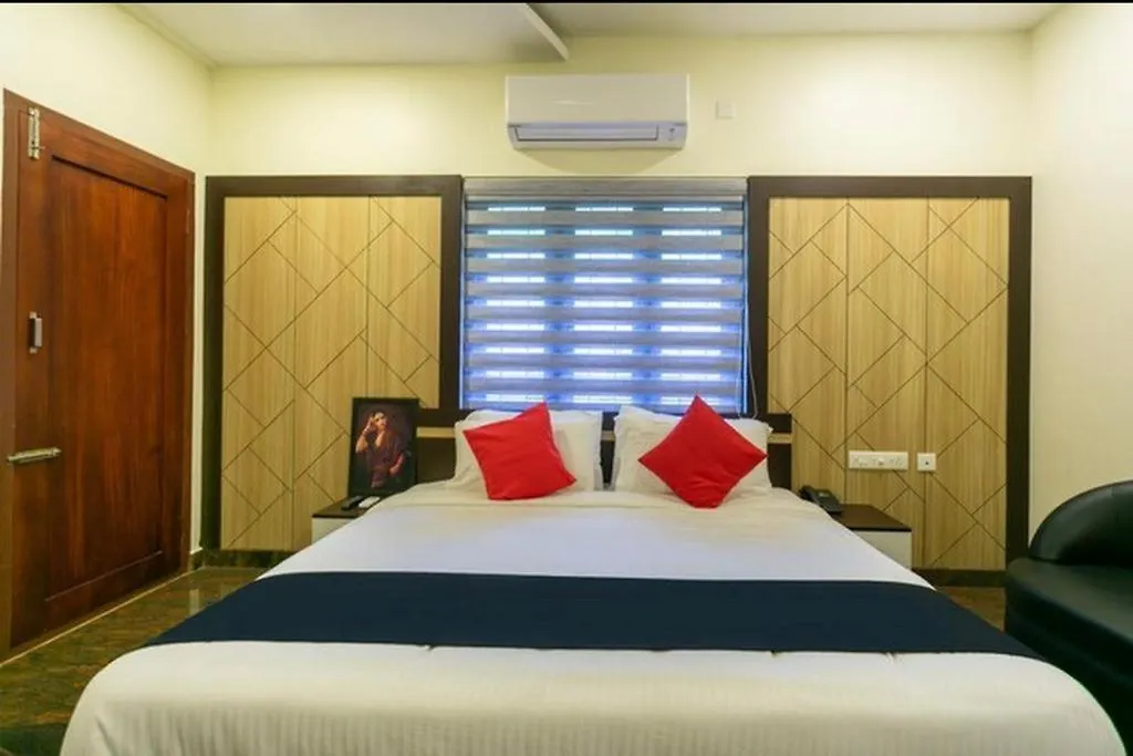 Thenmala Hormuz Inn Kolattupuzha Resort
